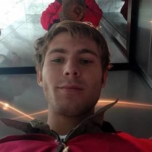 Meet your Posher, Adam